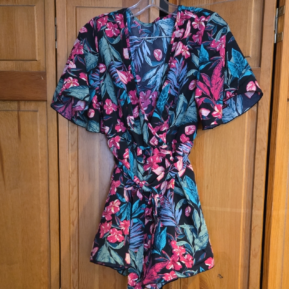 Floral Print Romper with Belt